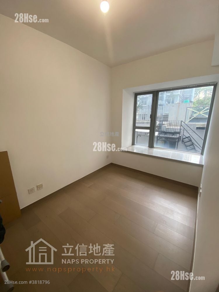 Centrepoint Rental 1 Bedroom , 1 Bathroom 339 ft²