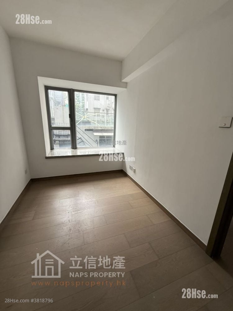 Centrepoint Rental 1 Bedroom , 1 Bathroom 339 ft²
