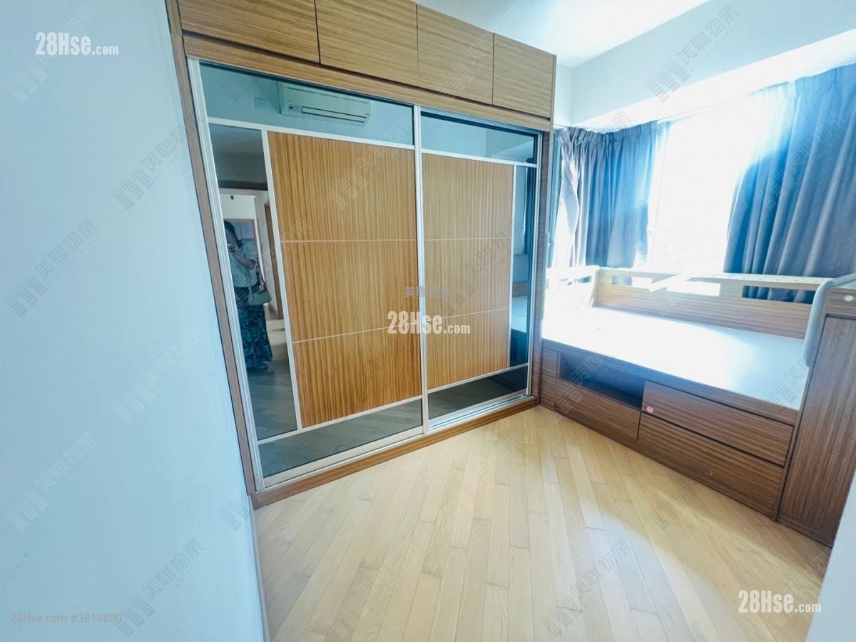 The Riverpark Rental 3 Bedrooms , 2 Bathrooms 737 ft²