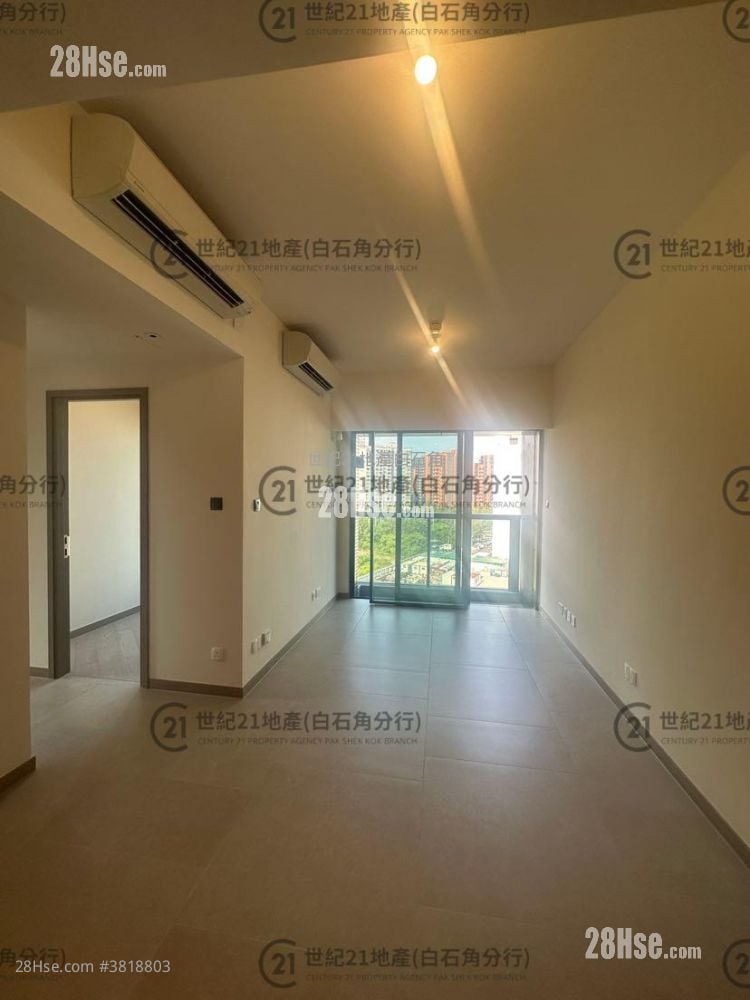 Silicon Hill Rental 3 Bedrooms , 2 Bathrooms 580 ft²