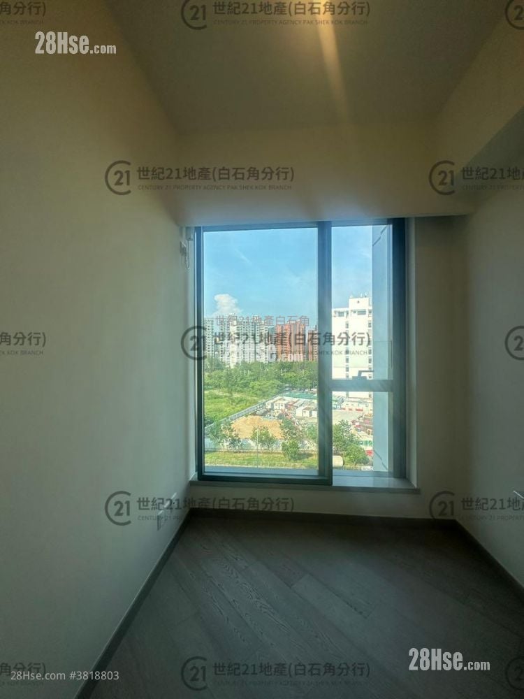 Silicon Hill Rental 3 Bedrooms , 2 Bathrooms 580 ft²