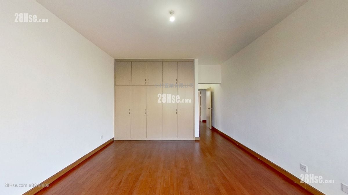 master room: 89-91 Broadcast Drive Rental 3 Bedrooms , 2 Bathrooms 2,312 ft²
