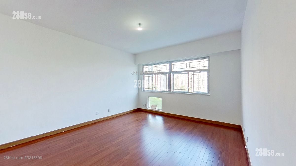 master room: 89-91 Broadcast Drive Rental 3 Bedrooms , 2 Bathrooms 2,312 ft²
