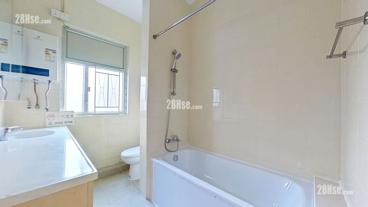 master room: 89-91 Broadcast Drive Rental 3 Bedrooms , 2 Bathrooms 2,312 ft²