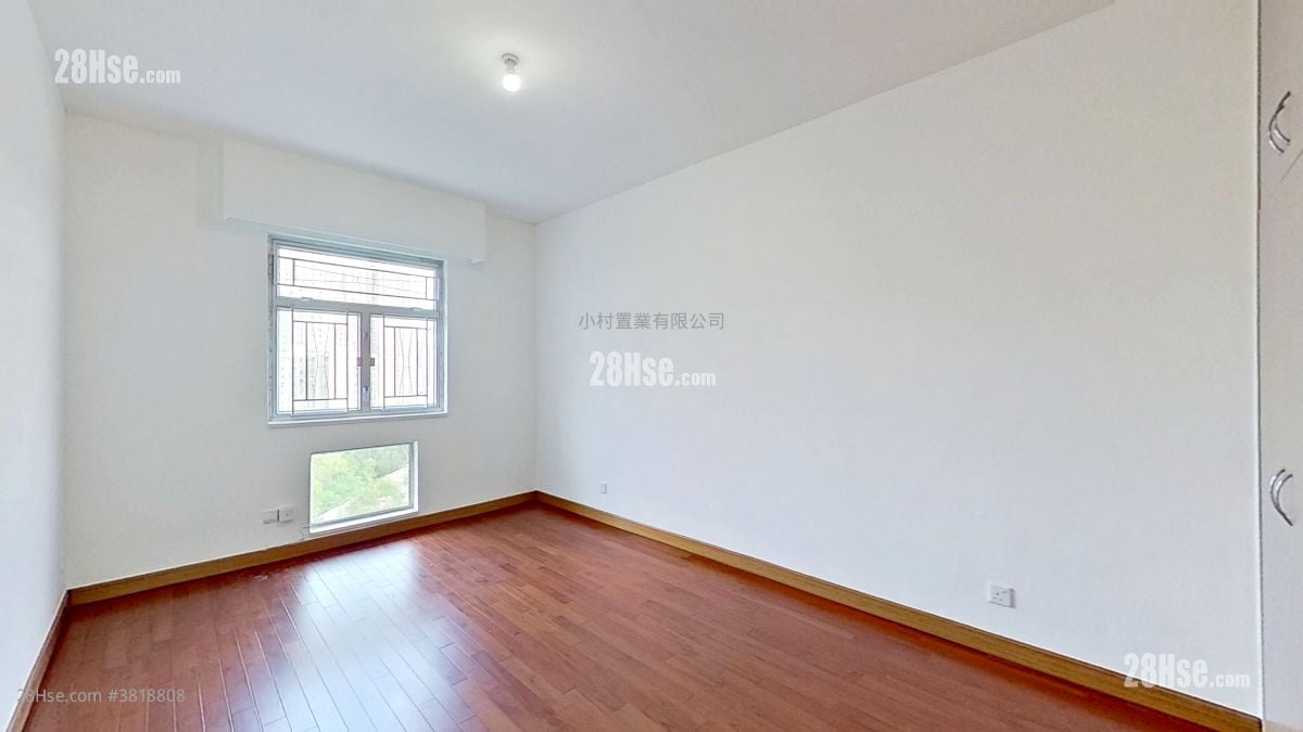 bedroom 3: 89-91 Broadcast Drive Rental 3 Bedrooms , 2 Bathrooms 2,312 ft²
