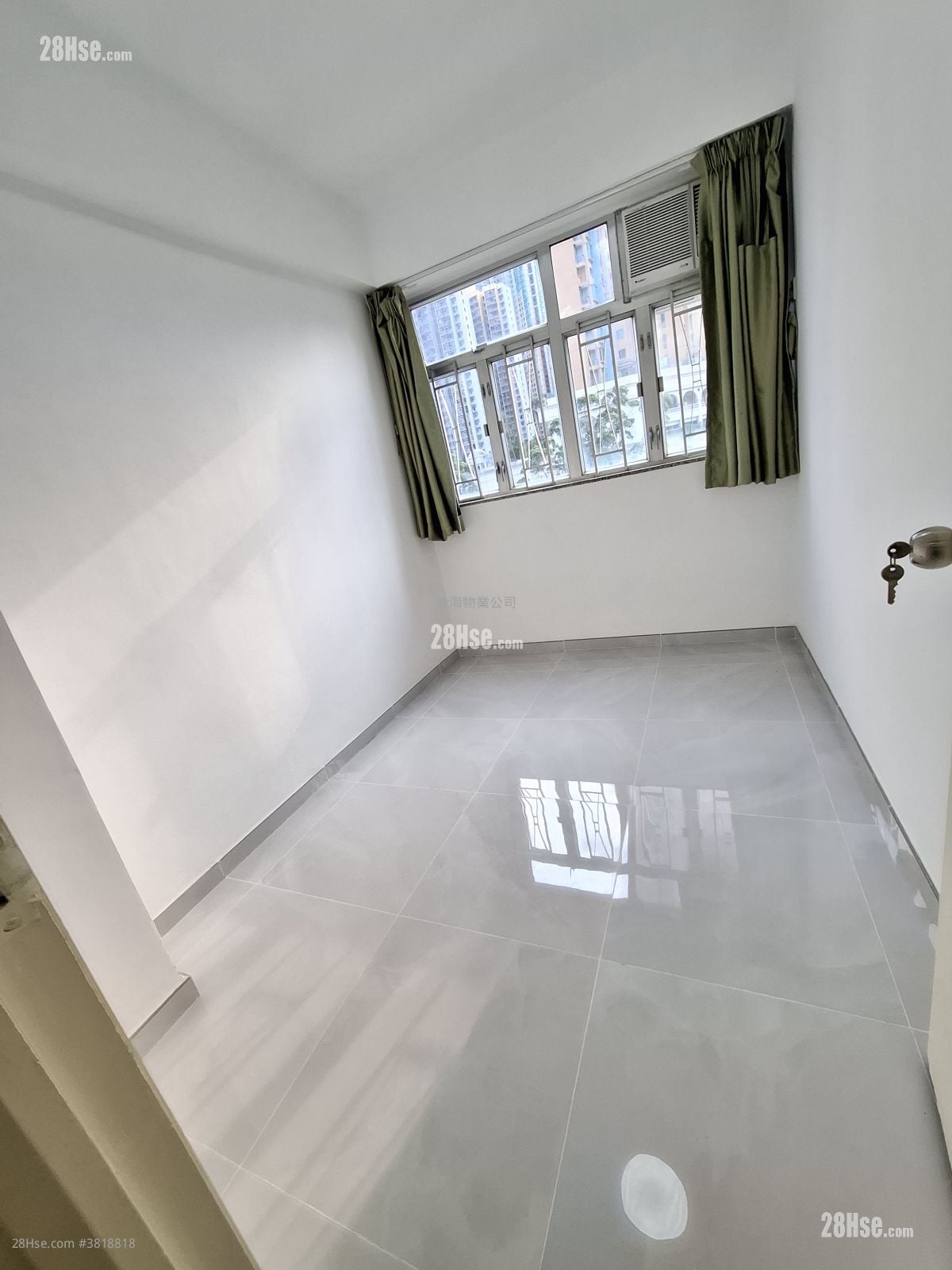 Yuen Fat Building Sell 2 Bedrooms , 1 Bathroom 501 ft²