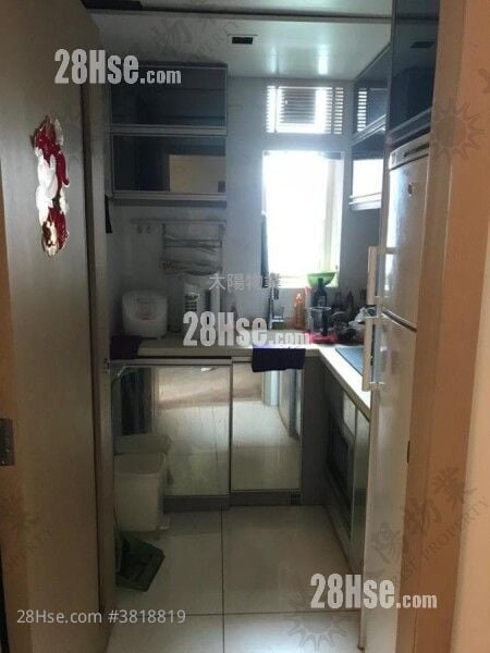 Harbour Place Sell 3 Bedrooms 590 ft²