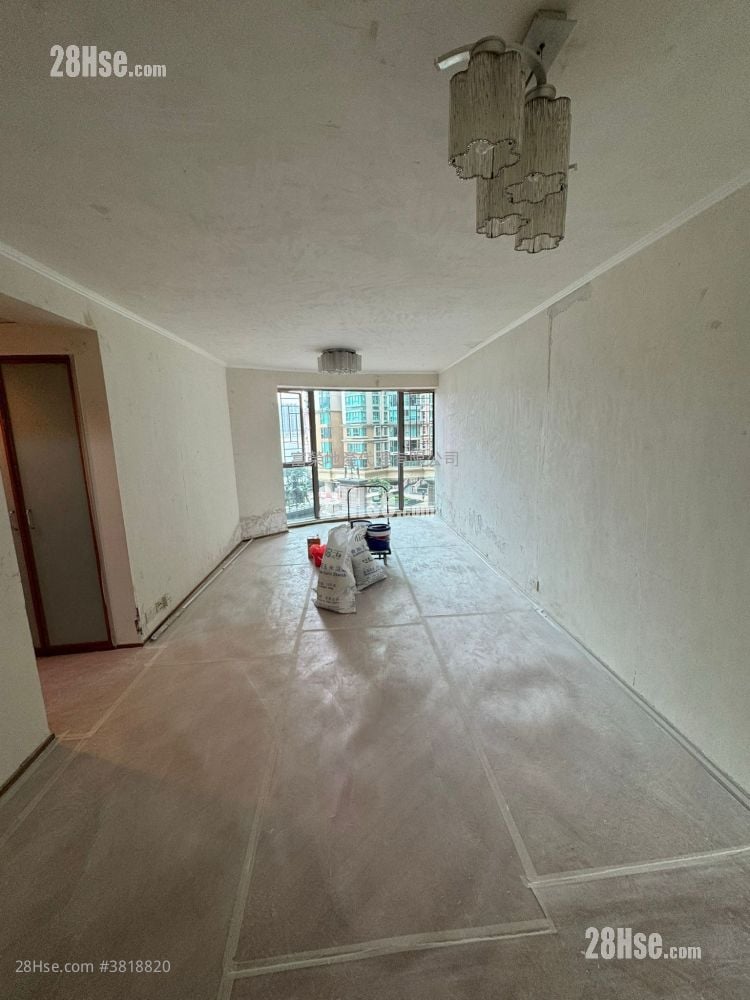 海逸豪园 租盘 4 房 , 2 浴室 880 平方尺