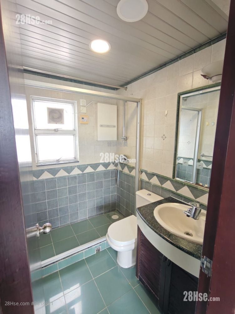 容龙居 售盘 4 房 , 3 浴室 970 平方尺