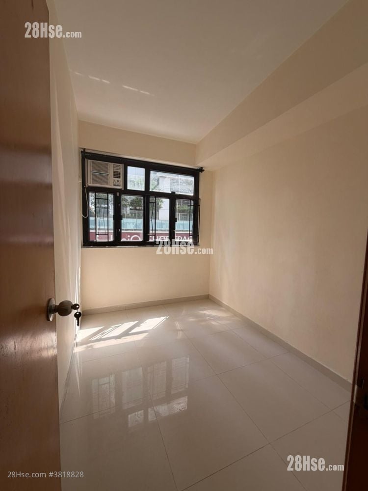 筲箕湾道350号  租盘 2 房 , 1 浴室 300 平方尺