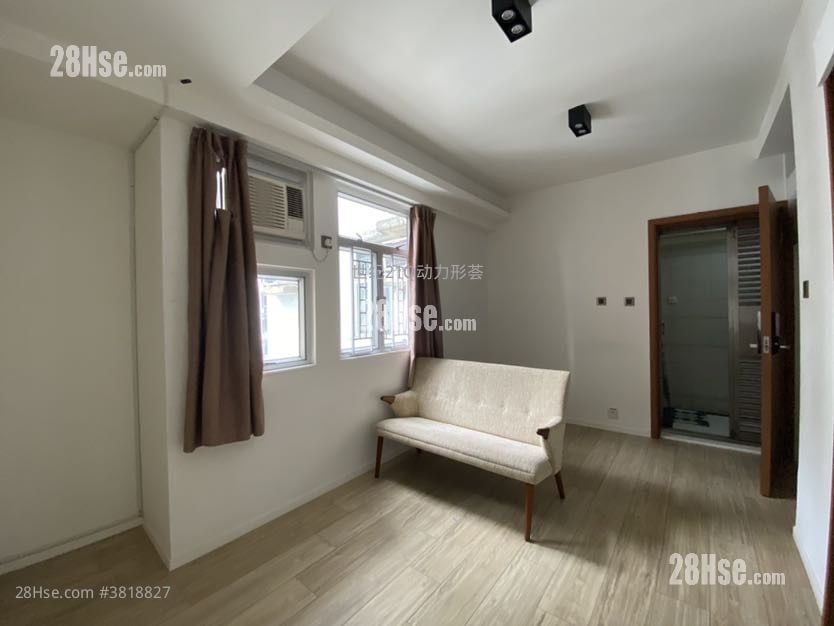 Hong Wah Mansion Sell 1 Bedroom , 1 Bathroom 325 ft²