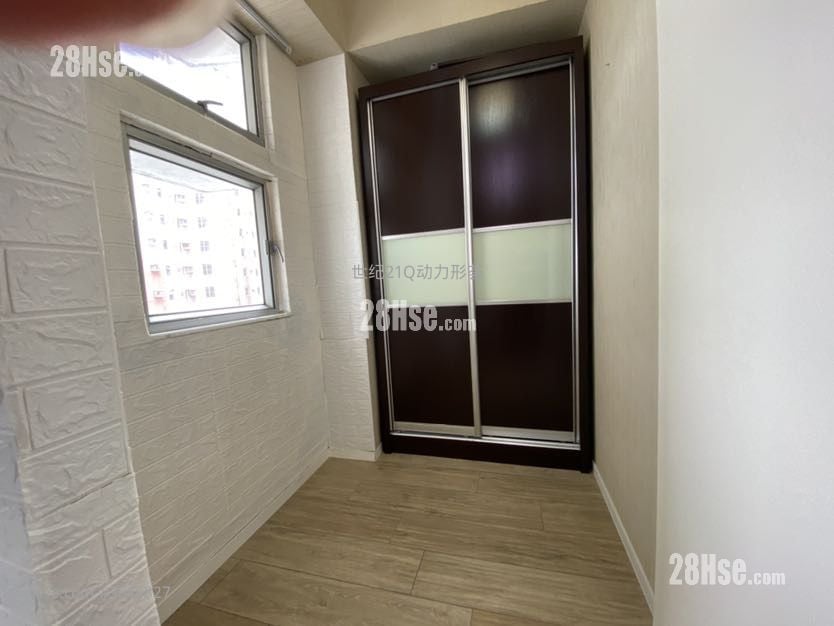 Hong Wah Mansion Sell 1 Bedroom , 1 Bathroom 325 ft²