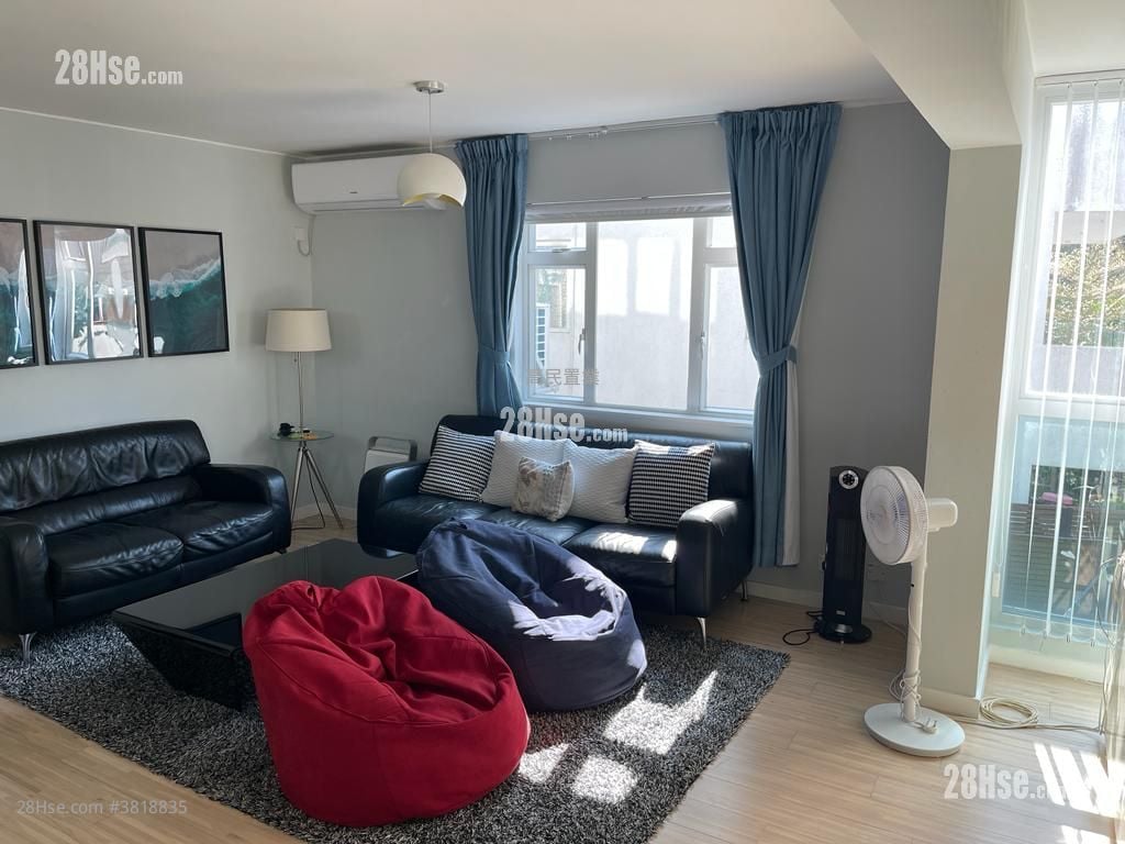 村屋 售盤 4 房 , 3 浴室 2,100 平方呎