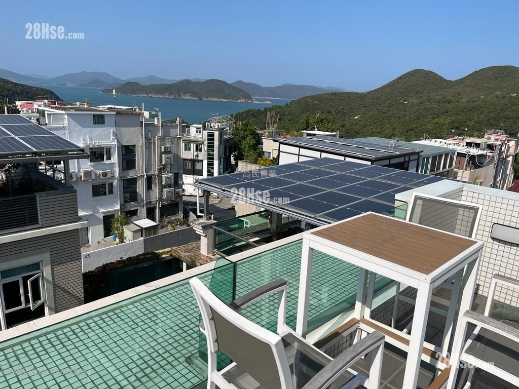 村屋 售盤 4 房 , 3 浴室 2,100 平方呎