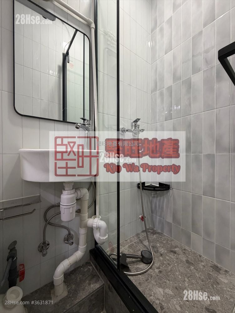 單幢樓房 租盤 開放式間隔 , 1 浴室 140 平方呎