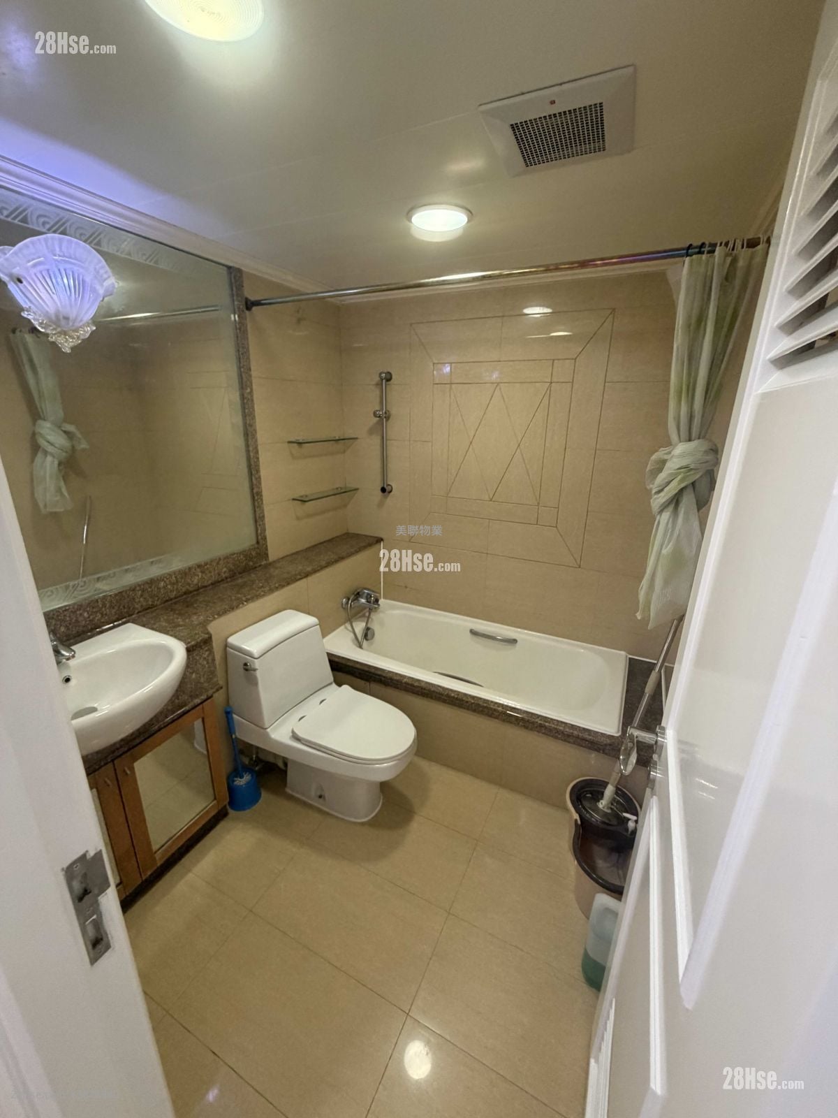 映灣園 售盤 3 房 611 平方呎