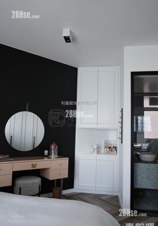 Sorrento Sell 3 Bedrooms , 2 Bathrooms 808 ft²