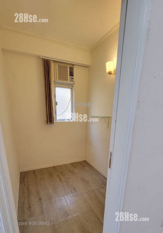 单幢楼房 售盘 1 房 , 1 浴室 301 平方尺