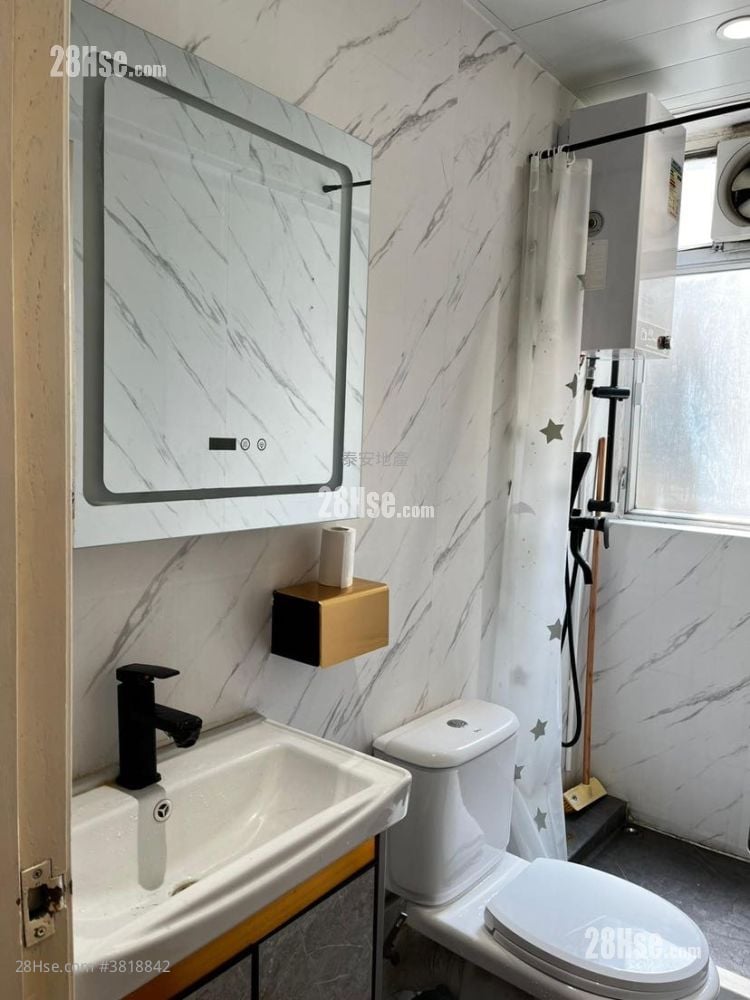 单幢楼房 售盘 1 房 , 1 浴室 301 平方尺