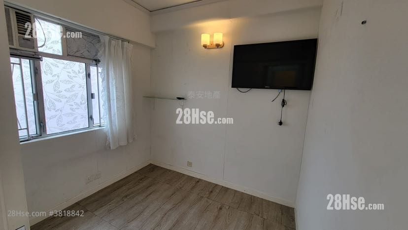 单幢楼房 售盘 1 房 , 1 浴室 301 平方尺