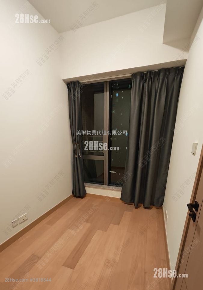 Seasons Place Rental 1 Bedroom , 1 Bathroom 323 ft²