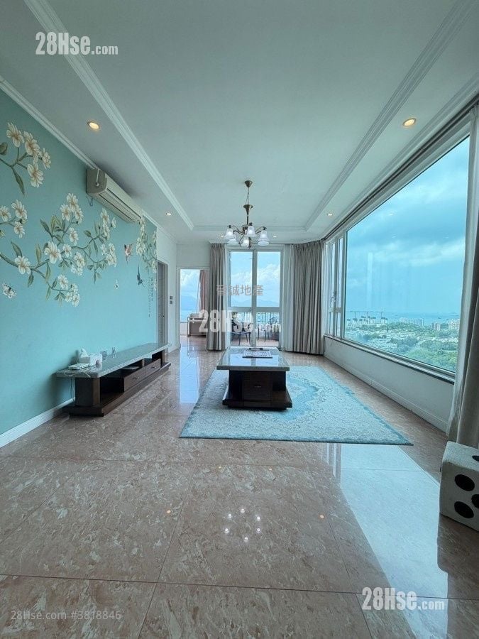 Palatial Coast Rental 5+ Bedrooms , 4 Bathrooms 2,209 ft²