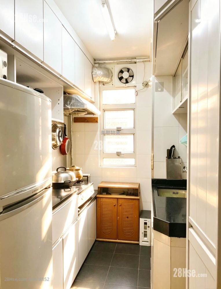 青华苑 售盘 3 房 , 1 浴室 554 平方尺