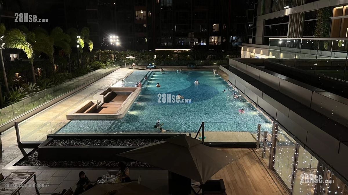 Centra Horizon Sell 2 Bedrooms , 1 Bathroom 556 ft²