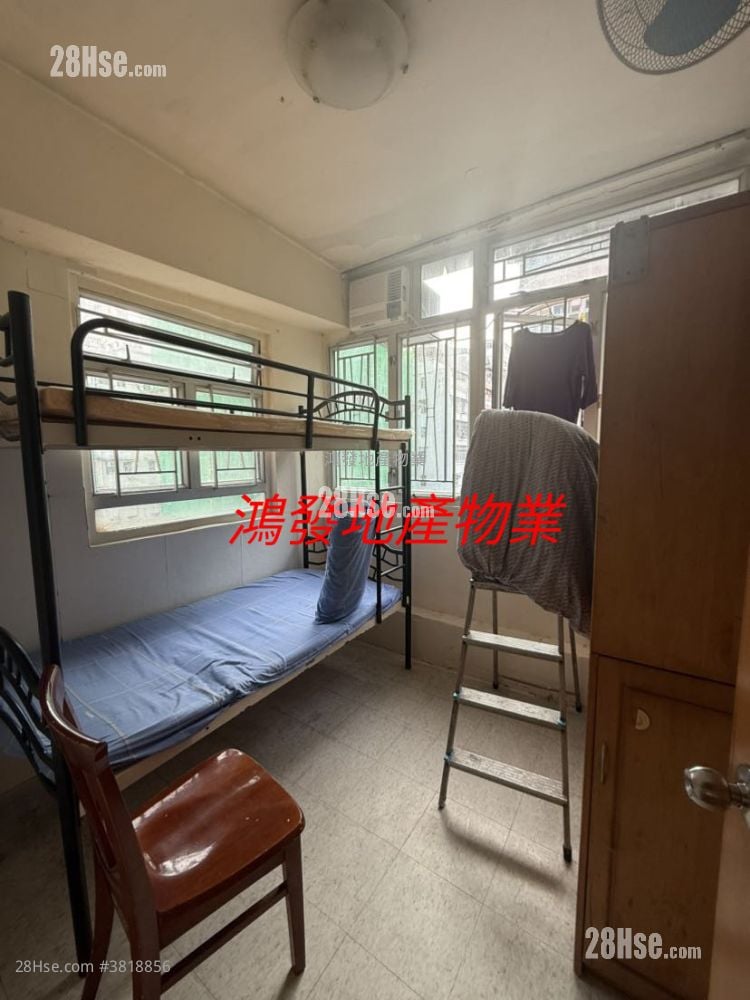 Lung Wa Building Sell 3 Bedrooms , 1 Bathroom 629 ft²