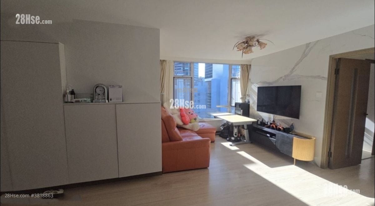 Taikoo Shing Sell 703 ft²