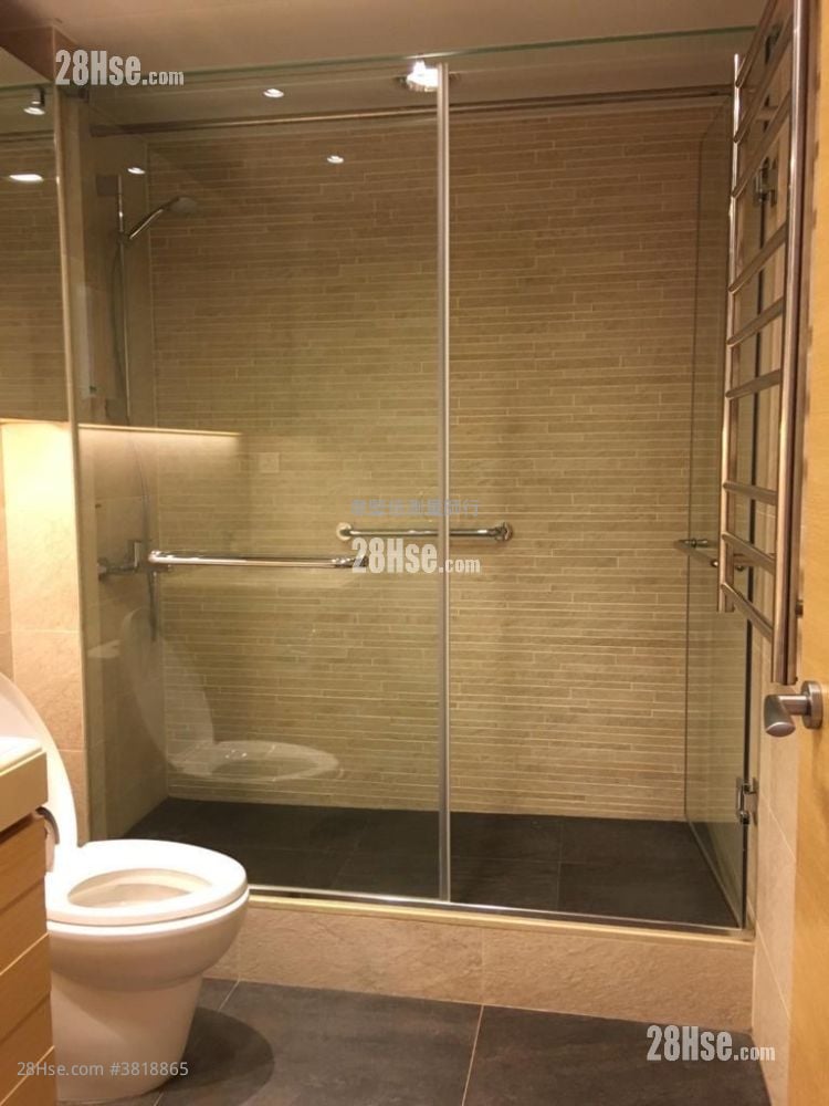 Convention Plaza Sell 1 Bedroom 565 ft²