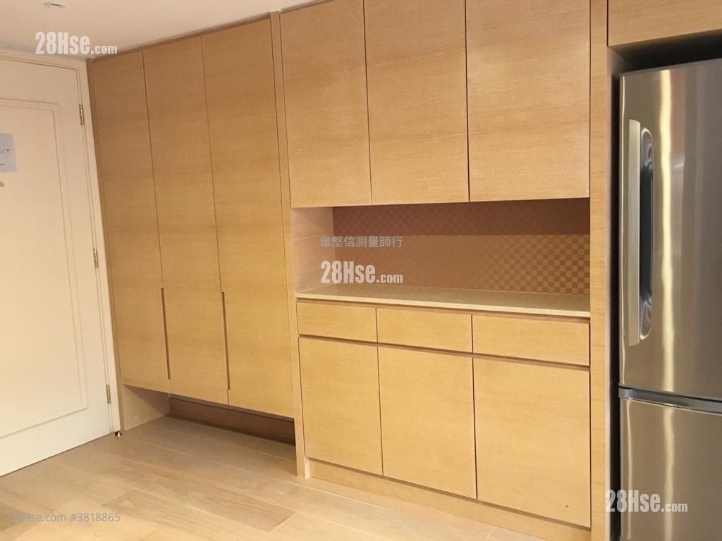 Convention Plaza Sell 1 Bedroom 565 ft²