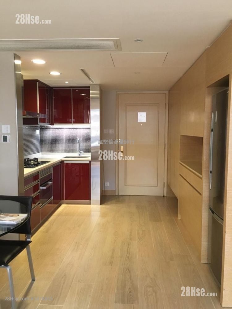 Convention Plaza Sell 1 Bedroom 565 ft²