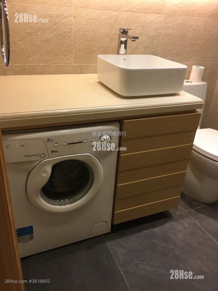 Convention Plaza Sell 1 Bedroom 565 ft²