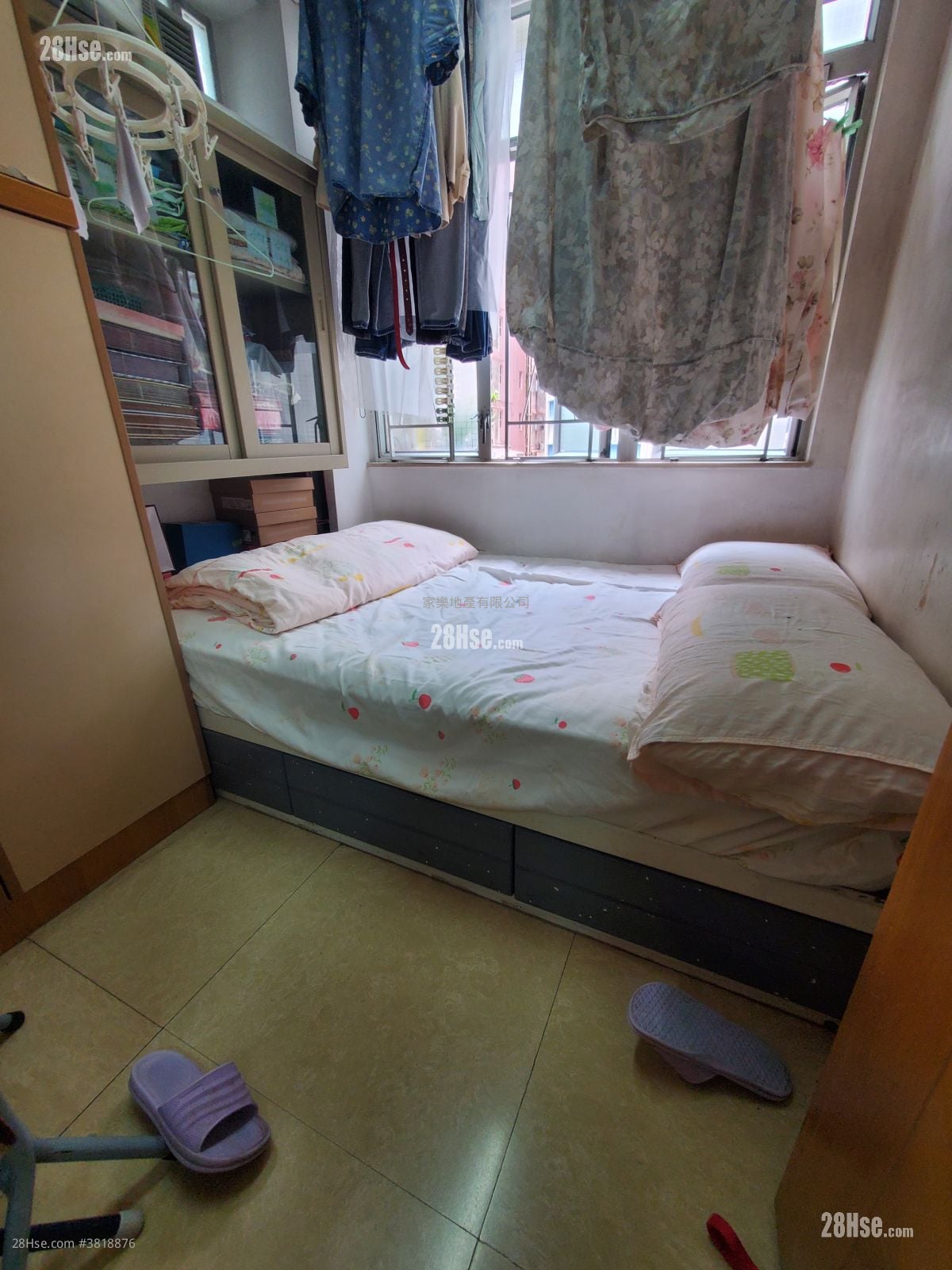 Treasure Court Sell 2 Bedrooms , 1 Bathroom 301 ft²