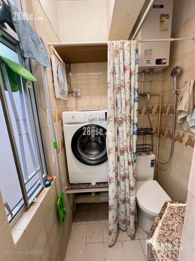 金安大廈 租盤 1 房 , 1 浴室 208 平方呎