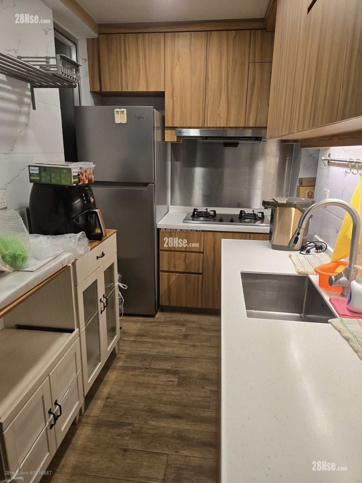 Nan Fung Sun Chuen Rental 3 Bedrooms , 1 Bathroom 570 ft²