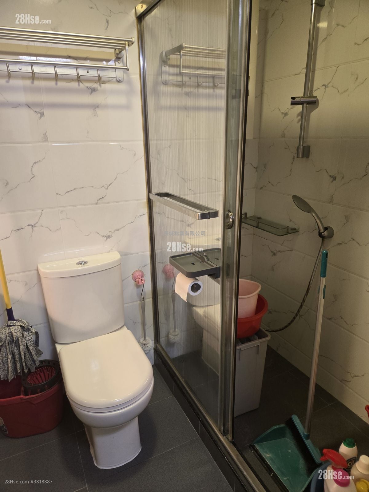 Nan Fung Sun Chuen Rental 3 Bedrooms , 1 Bathroom 570 ft²