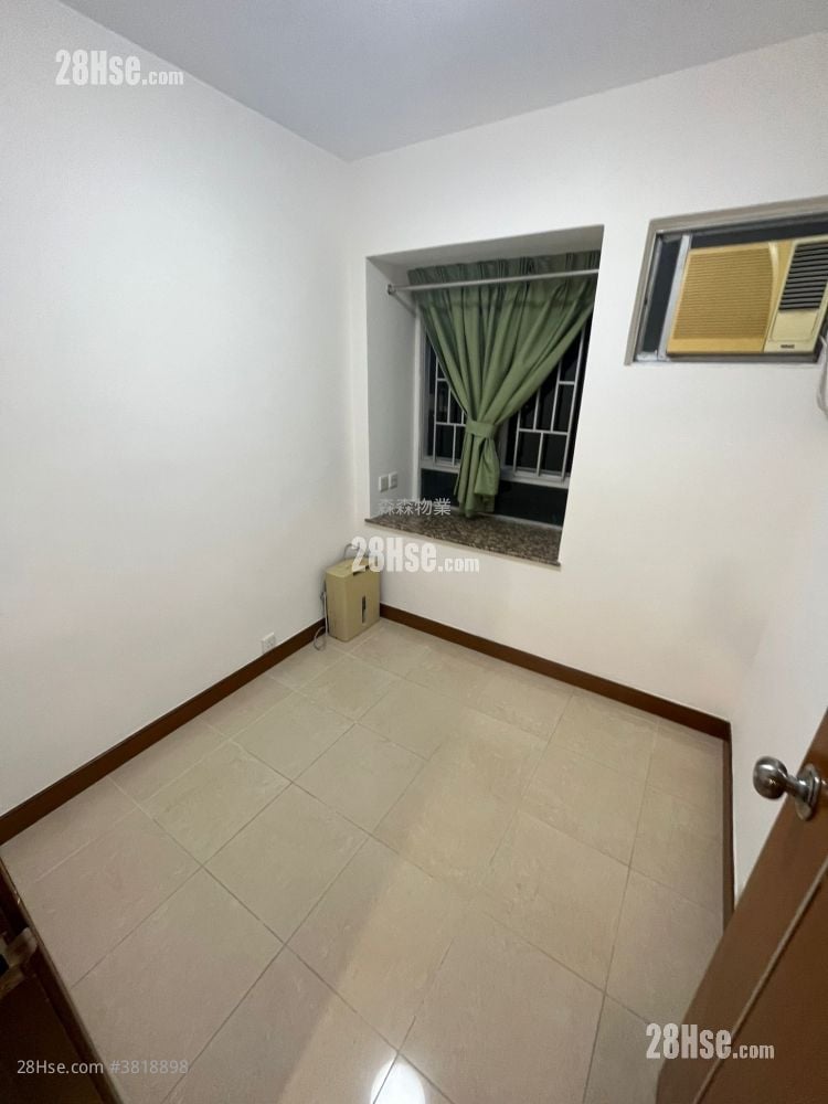 華蘭花園 租盤 2 房 , 1 浴室 390 平方呎