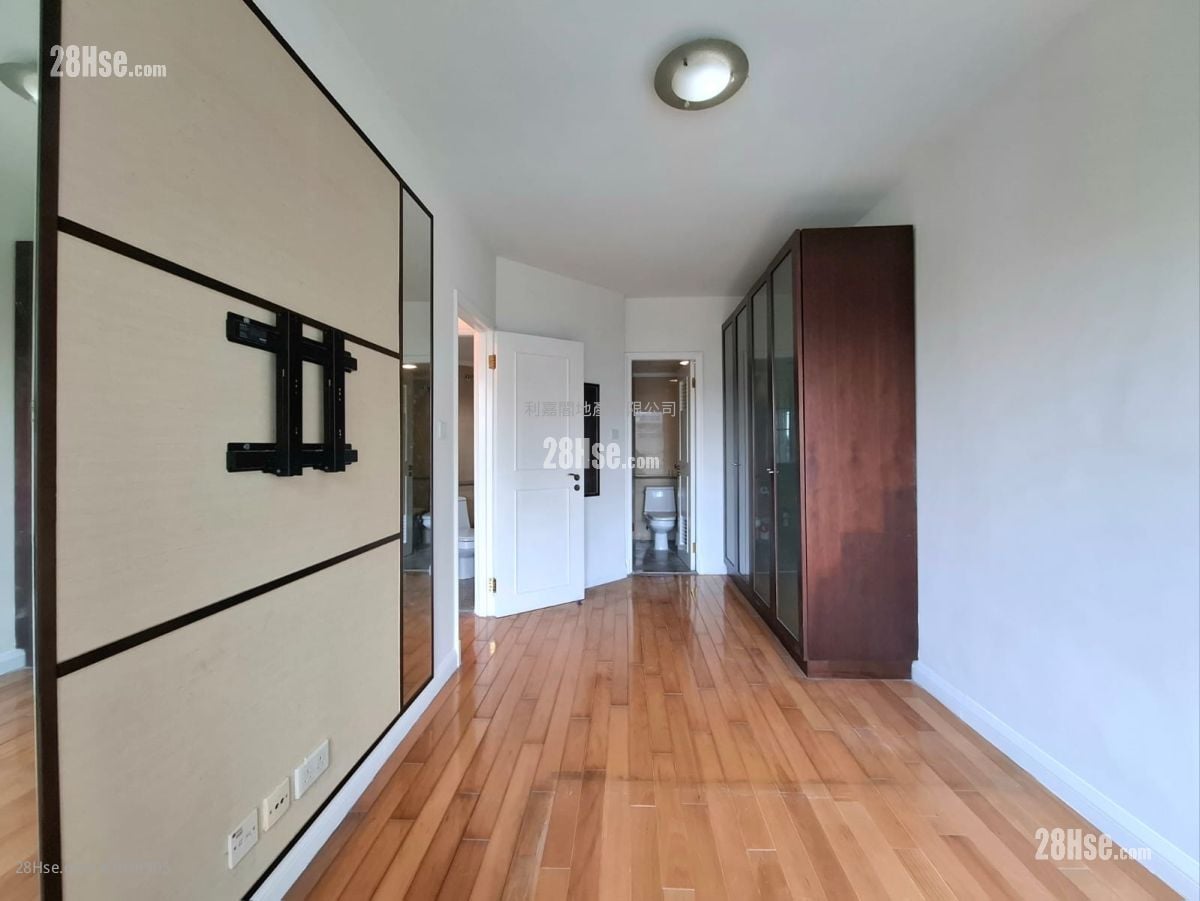 映湾园 售盘 3 房 , 2 浴室 956 平方尺