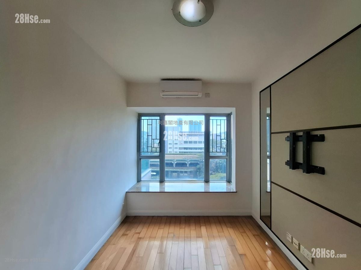 映湾园 售盘 3 房 , 2 浴室 956 平方尺