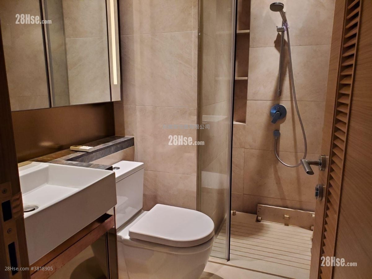 东环 售盘 2 房 , 2 浴室 483 平方尺