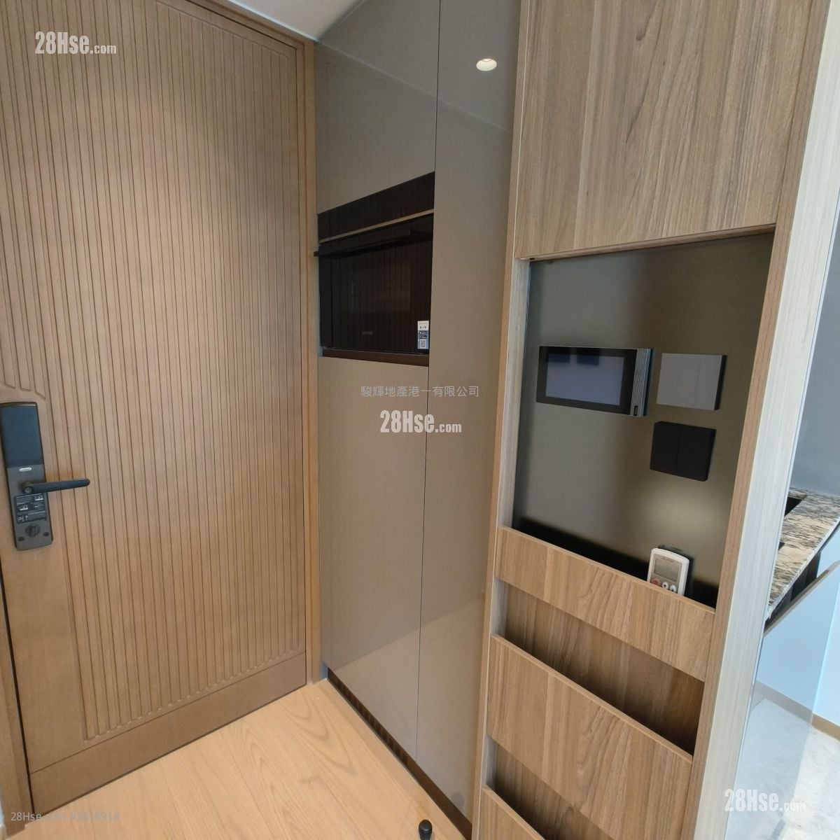 Topside Residence Rental 1 Bedroom , 1 Bathroom 269 ft²