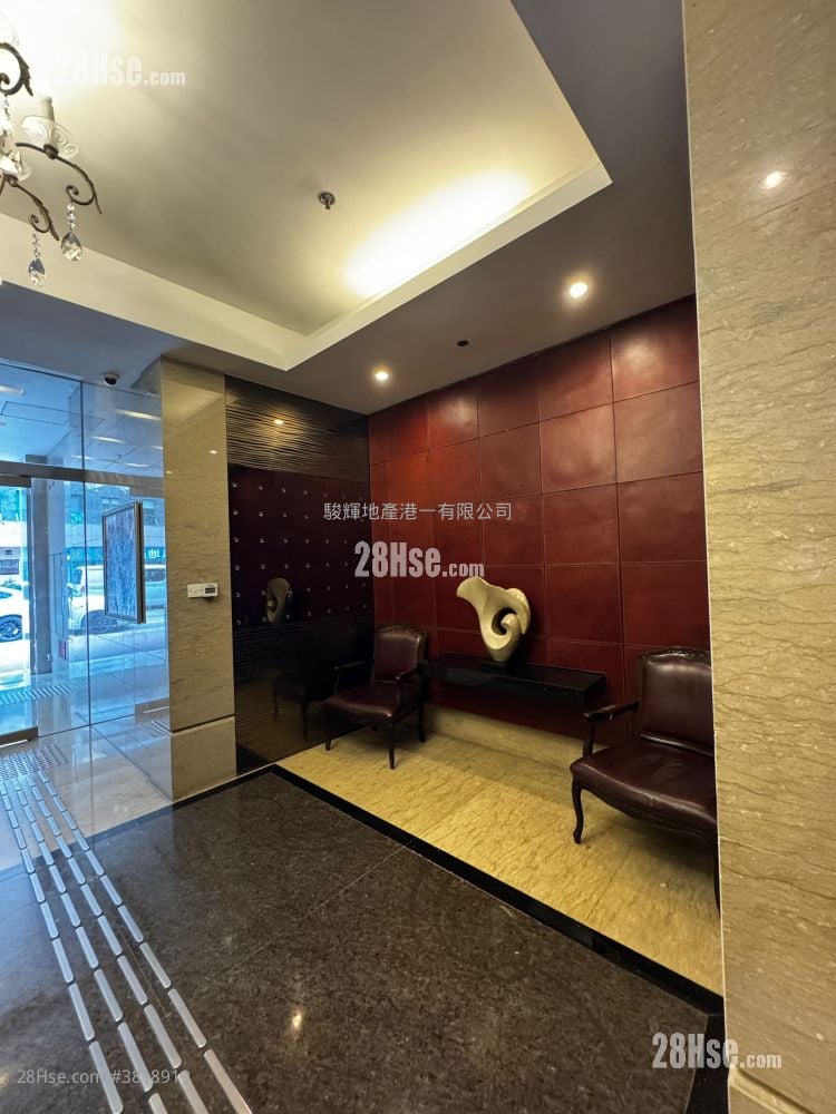 Metroregalia Rental 3 Bedrooms , 1 Bathroom 464 ft²