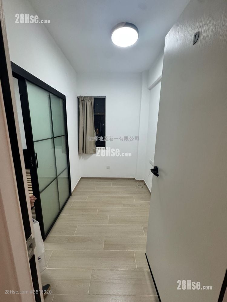 立信大廈 租盤 1 房 , 1 浴室 160 平方呎