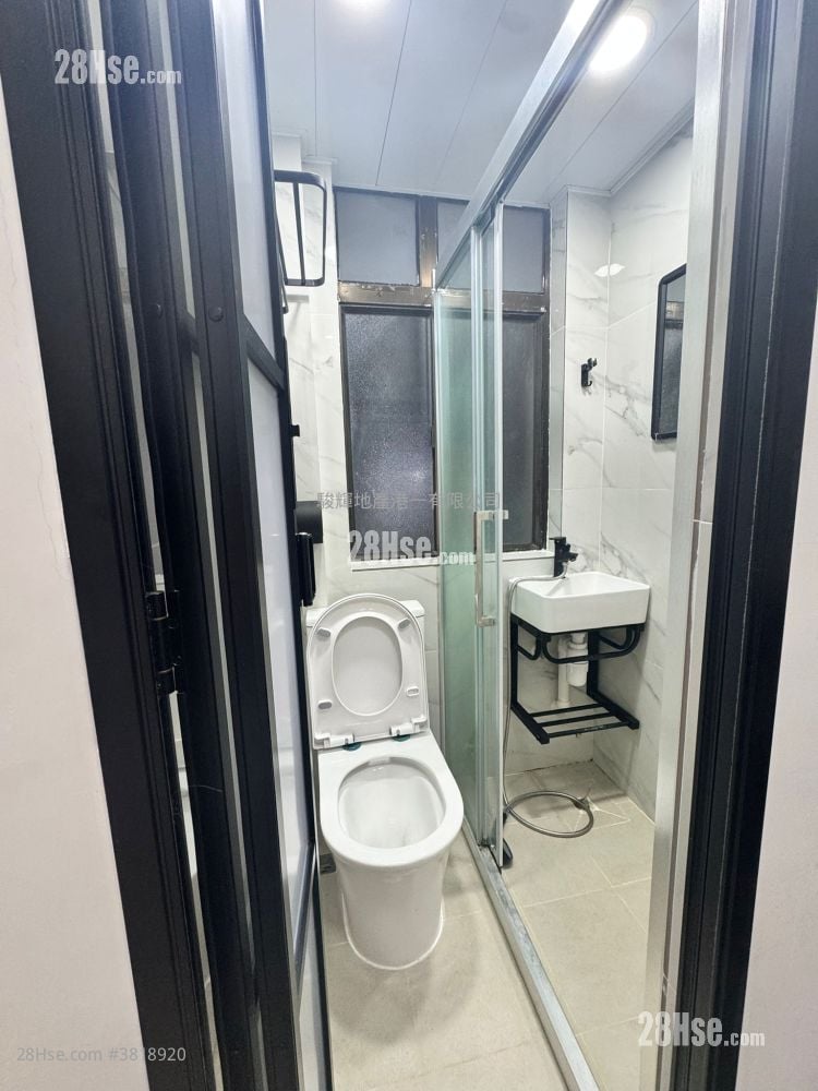 立信大廈 租盤 1 房 , 1 浴室 160 平方呎