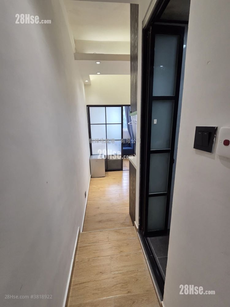 安樂大廈 租盤 1 房 , 1 浴室 160 平方呎