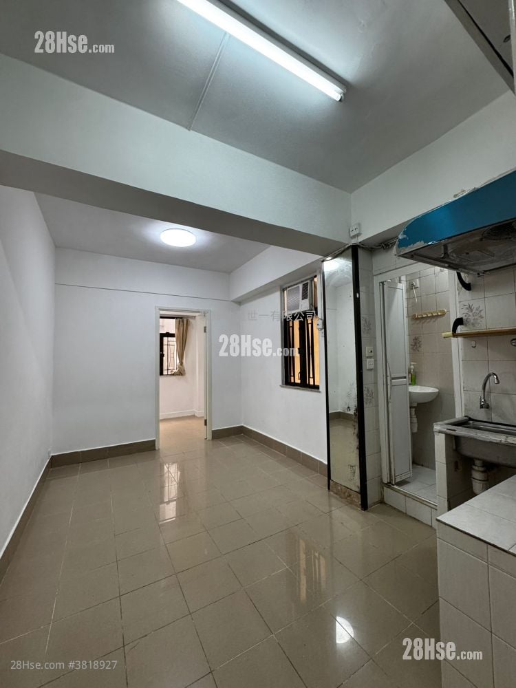 Cheung Hing Mansion Rental Studio , 1 Bathroom 210 ft²