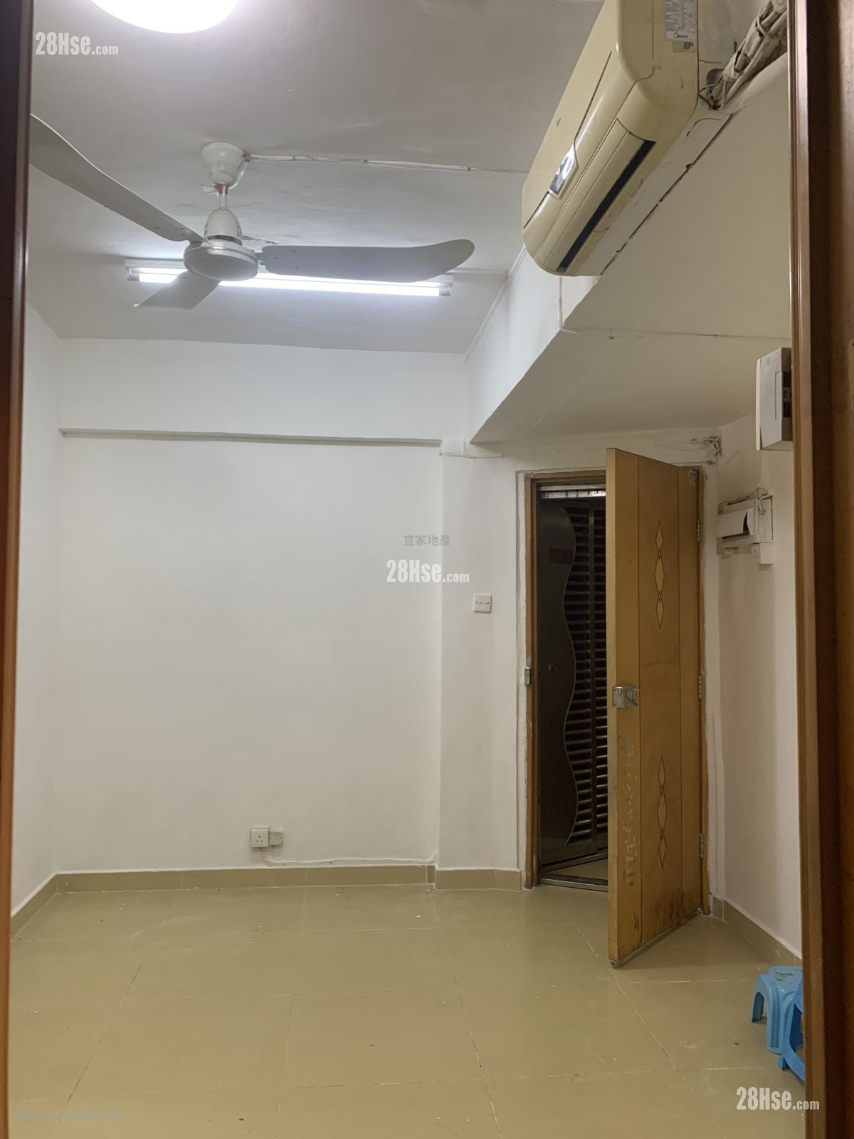 永耀大楼 租盘 350 平方尺