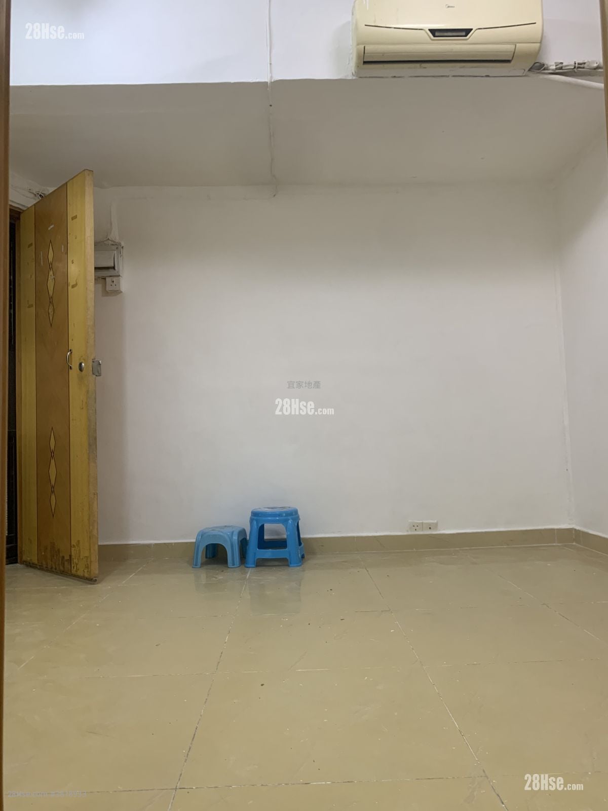 永耀大楼 租盘 350 平方尺